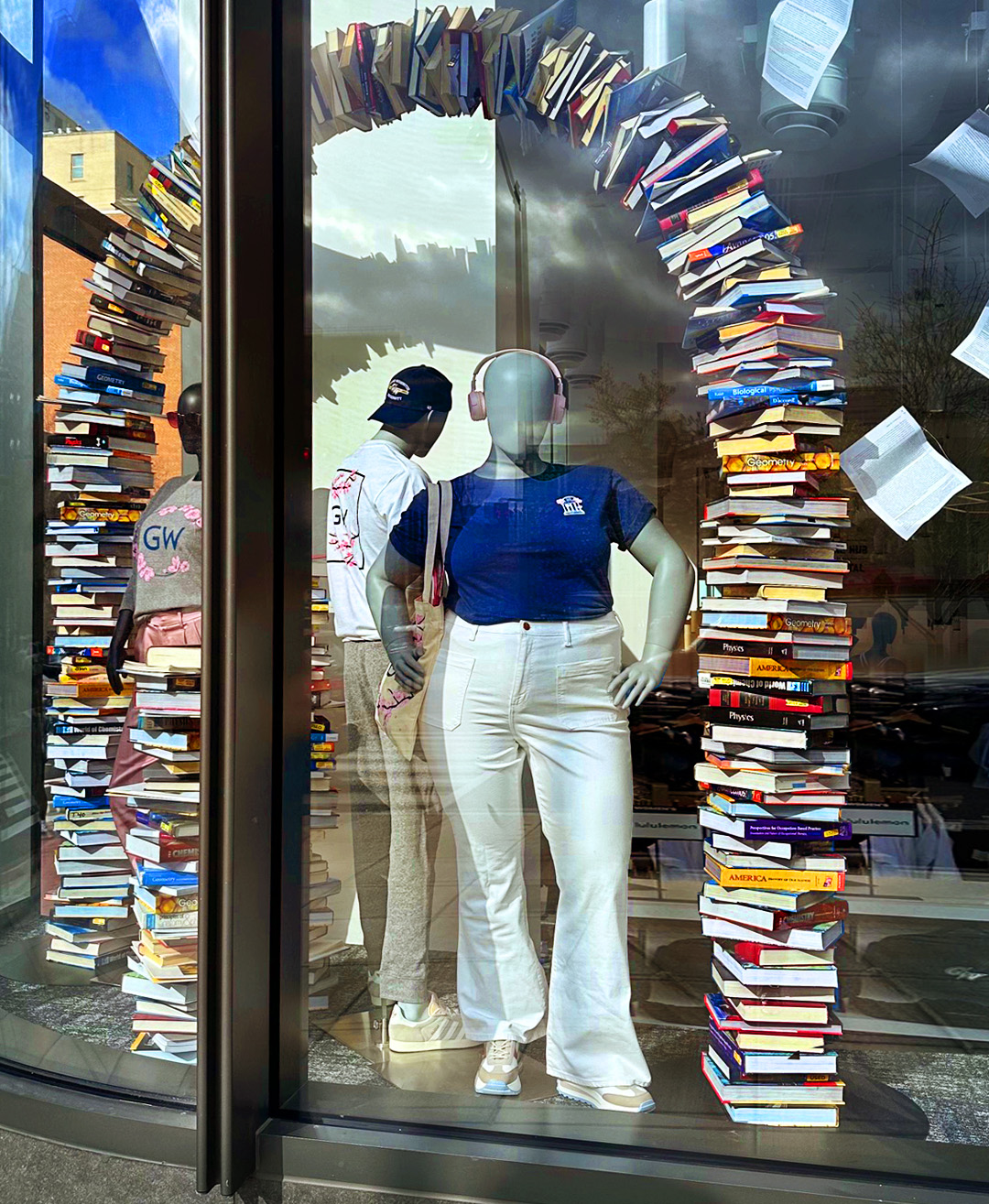 George Washington Bookstore - Image 5