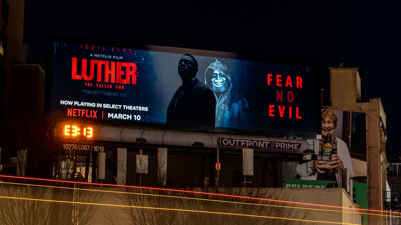 Luther: The Fallen Sun - Image 1